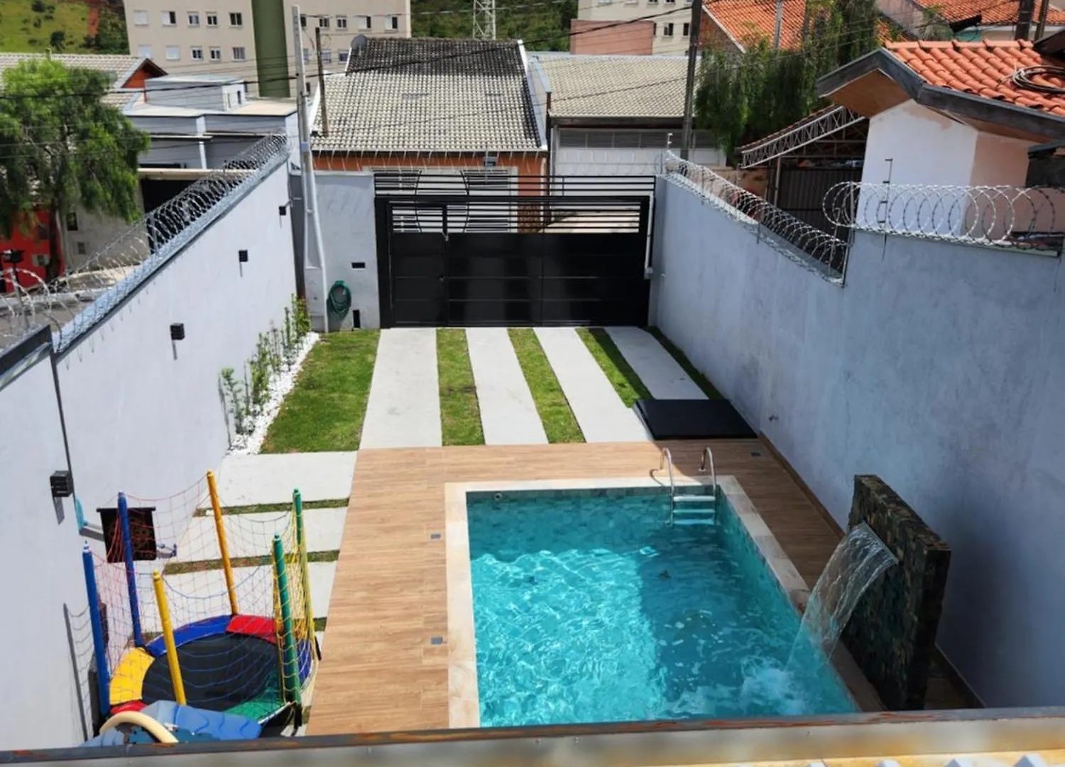 Willa Sobrado Novo E Lindo Com Piscina São José dos Campos