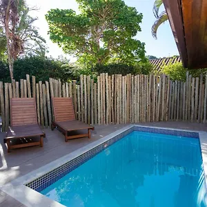 praia-da-ferradura-com-quatro-suites-e-piscina.cabofriohotels.org/