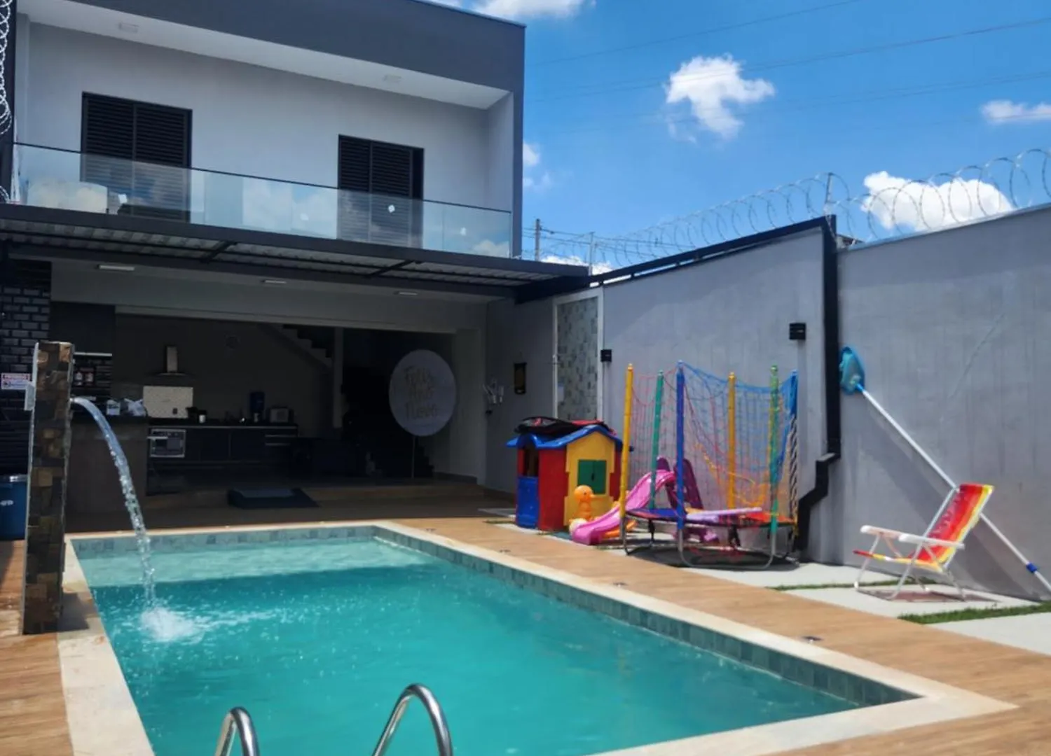 Sobrado Novo E Lindo Com Piscina Vila São José dos Campos