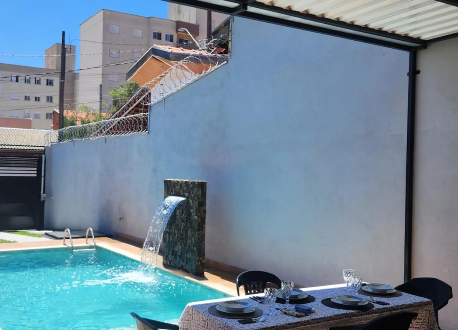 Casa de Férias Sobrado Novo E Lindo Com Piscina Vila São José dos Campos Brasil